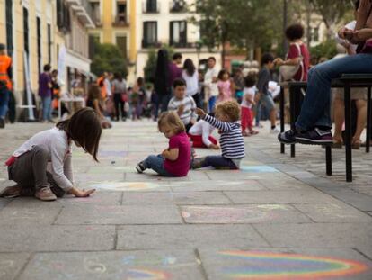 Ni&ntilde;os en una de las actividades en la plaza Dos de Mayo en la pasada edici&oacute;n de Malakids!  