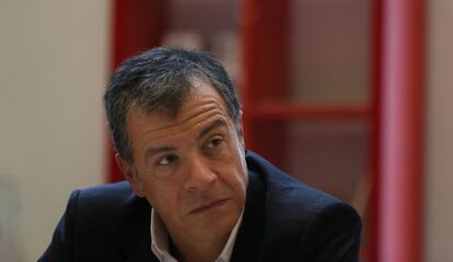 Stavros Theodorakis, durante la entrevista, en la sede del PSOE en Madrid.