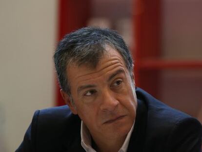 Stavros Theodorakis, durante la entrevista, en la sede del PSOE en Madrid.