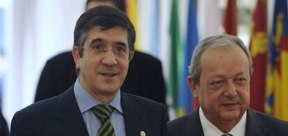 Txiki Benegas junto a Patxi López en la celebración del 31 aniversario de la Constitución española.