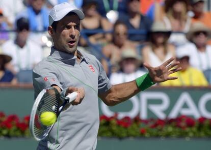 Djokovic, durante el partido con Federer.