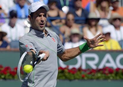 Djokovic, durante el partido con Federer. 