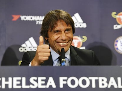 Antonio Conte, durante sua apresentação como técnico do Chelsea.