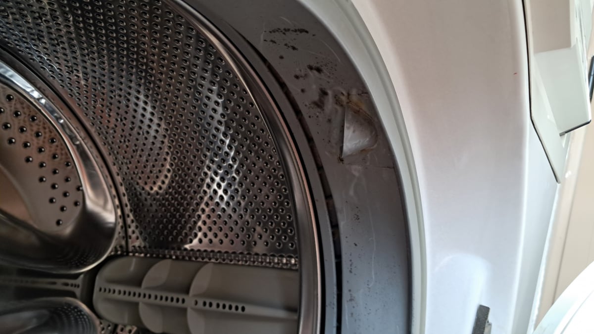 El gel tras un par de horas aplicado sobre la goma.