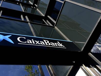 CaixaBank alerta del riesgo reputacional por el blanqueo de dinero de mafias chinas