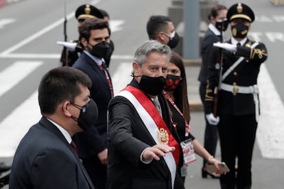  Francisco Sagasti walks to the Congress to hand the presidential sash over to his successor, Pedro Castillo, on July 28, 2021.