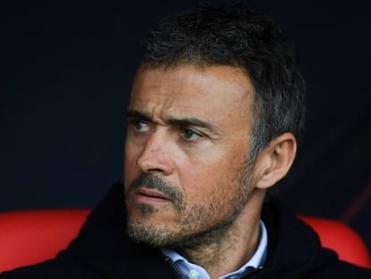 Luis Enrique, en el banquillo de Osasuna.