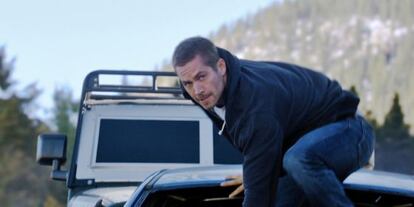 El fallecido actor Paul Walker, en un fotograma de 'Fast and Furious 7'.