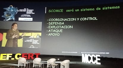 Presentación del programa del Sistema de Combate en el Ciberespacio (Secomce) en las jornadas sobre ciberseguridad en Pozuelo de Alarcón (Madrid).