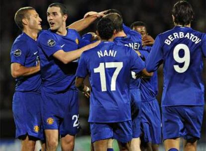 Los jugadores del Manchester celebran uno de los goles