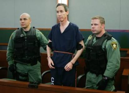 O líder religioso Warren Jeffs durante o julgamento em que foi acusado de interceder em matrimônios homens adultos com garotas menores de idade. Foi em Las Vegas, em 2006.