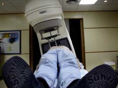 Tratamiento de radioterapia en el hospital Germans Trias i Pujol.