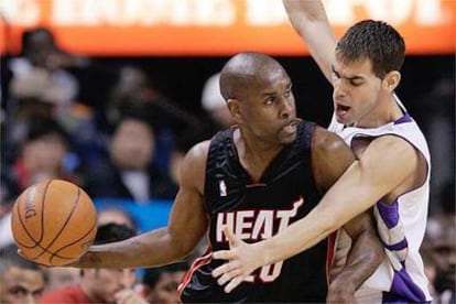 José Manuel Calderón, en un partido con los Raptors