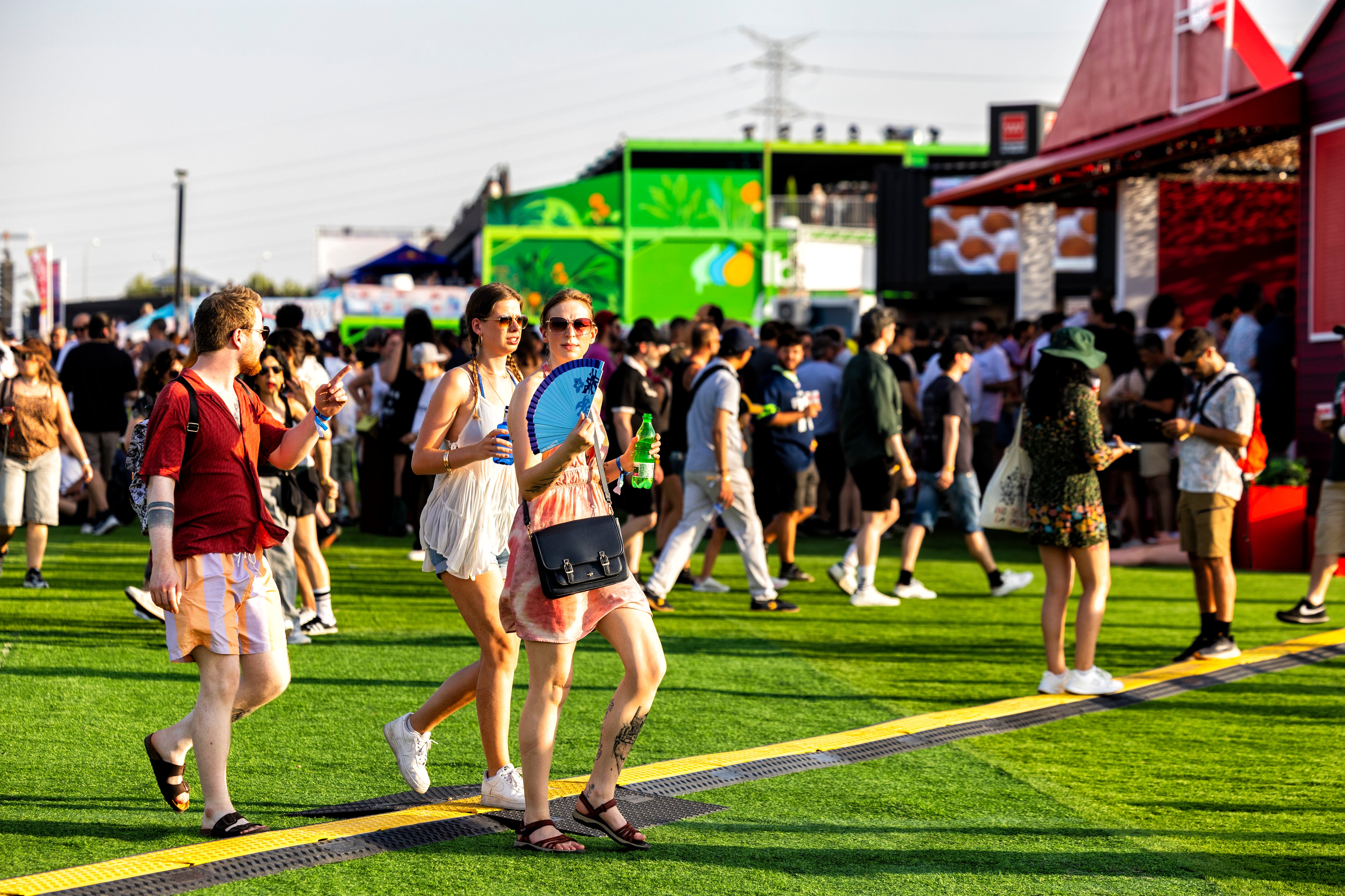Festivales de calor y tormenta: el clima extremo pone en jaque la cultura al aire libre