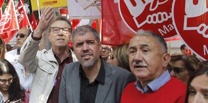 Los secretarios generales de CCOO y UGT, Unai Sordo y Pepe Álvarez.
