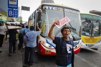 Um ônibus em Lima.