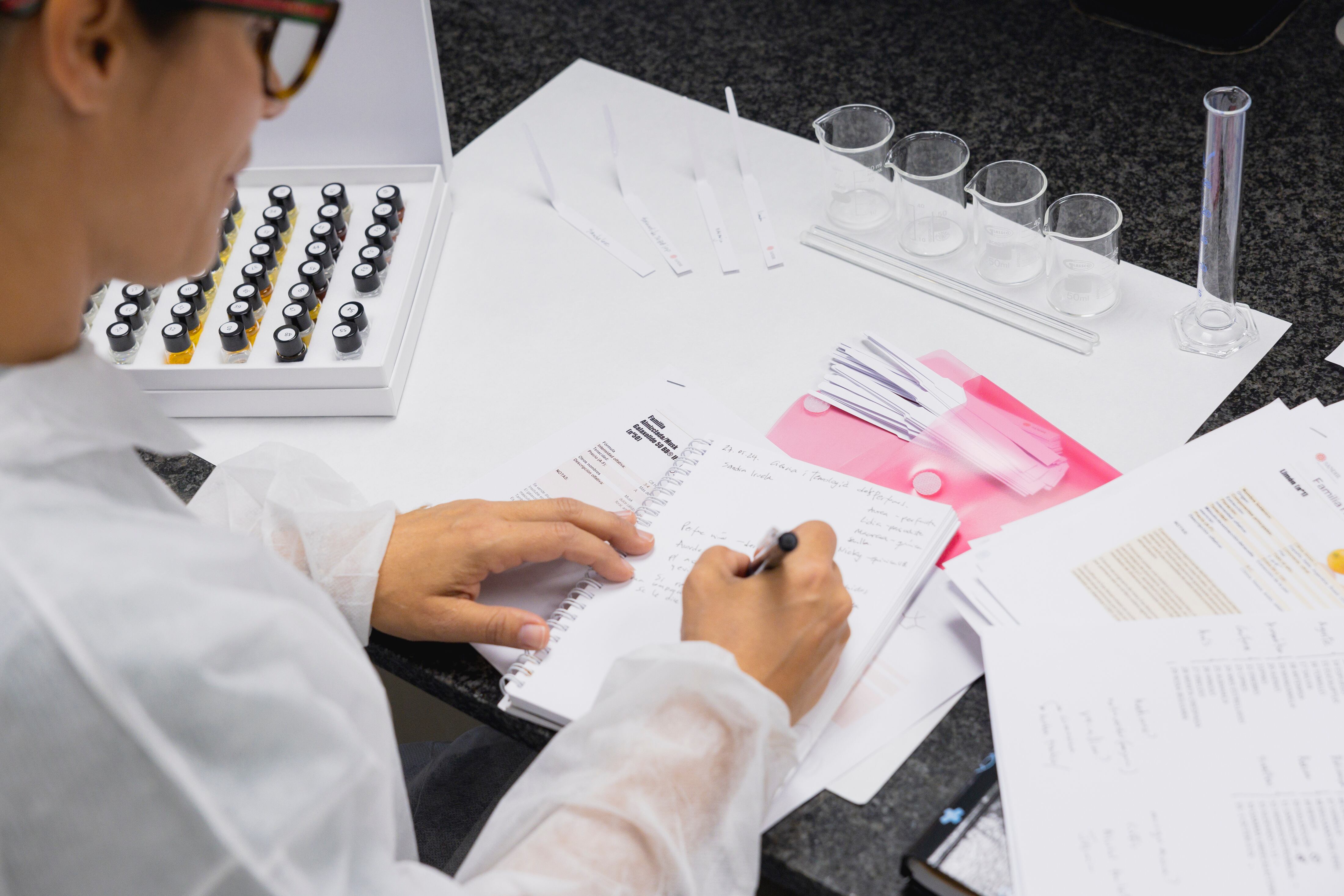 Alumna  del posgrado de Ciencia y tecnología del perfume.