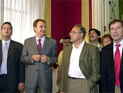José Luis Rodríguez Zapatero, con el alcalde de Burgos, Ángel Olivares, a su izquierda.