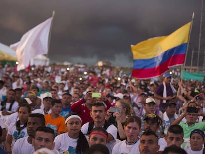 Asistentes a la &uacute;ltima conferencia revolucionaria de las FARC.