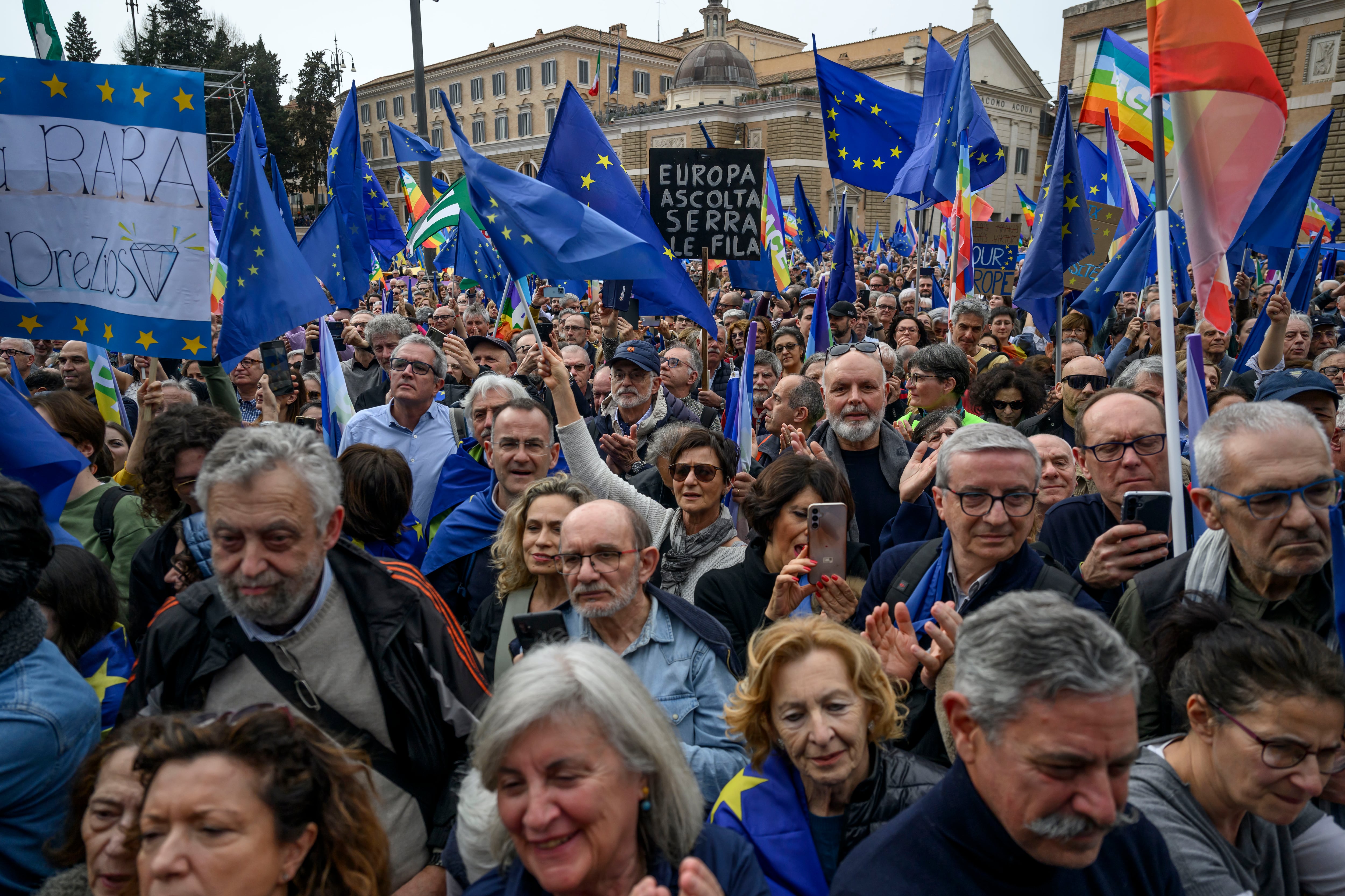 70% of Spanish young people support the EU but suspend their foreign policy | Spain