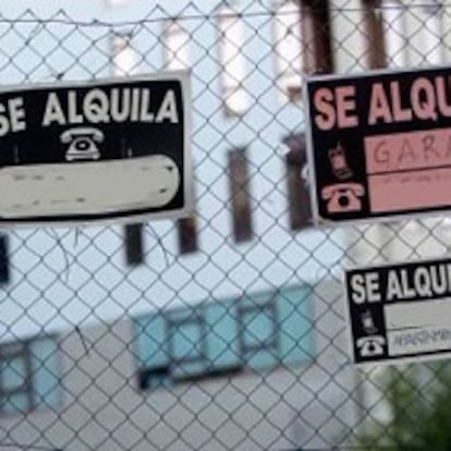 Valla ocupada por carteles que indican el estado de alquiler de varias vivendas
UGT ANDALUCÍA
04/07/2022
