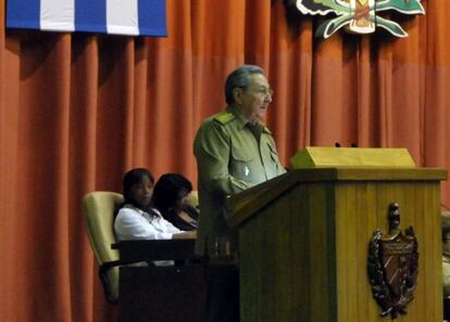 Ra&uacute;l Castro durante o an&uacute;ncio da abertura econ&ocirc;mica de Cuba EFE/Archivo