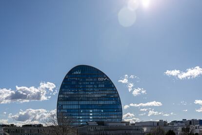Edificio La Vela, sede del BBVA en Madrid.