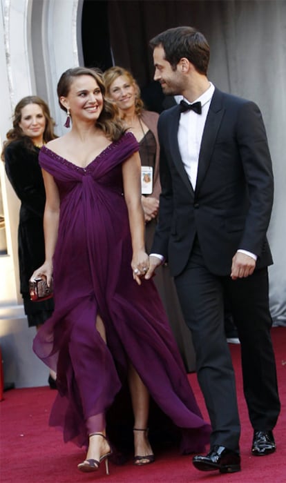 Natalie Portman y Benjamin Millepaid, durante la gala de entrega de los Oscar de 2011.