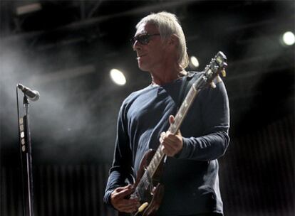 El cantante británico Paul Weller, ayer durante su concierto en Benicassim.