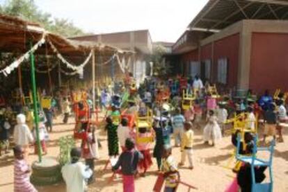 Niños en la Fundación Amigos de Rimkieta en Uagadugú (Burkina Faso).