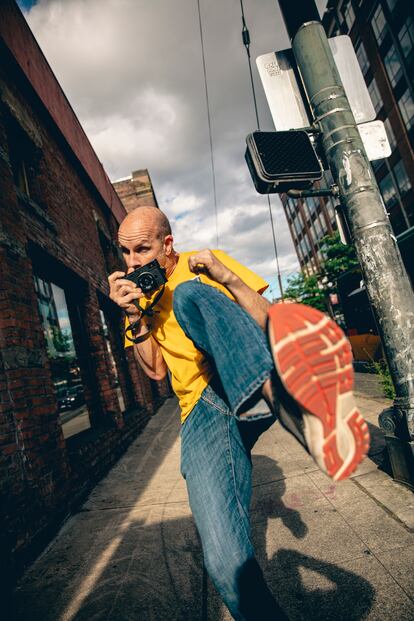 Charles Peterson, un fotógrafo que hizo una crónica del movimiento grunge en Seattle.