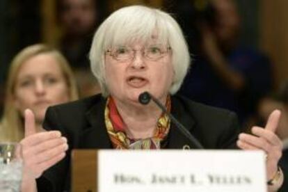 La presidenta de la Reserva Federal, Janet Yellen, comparece ante una audiencia sobre política monetaria de la Comisión de Bancos, Vivienda y Asuntos Urbanos del Senado, en el Capitolio, Washington DC, EE.UU..