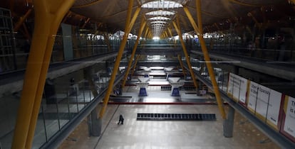 La T4 de Barajas vacía en marzo de 2020 ante las restricciones a la movilidad por el Covid-19.
 