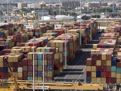 Las exportaciones caen un 2,2% este año.