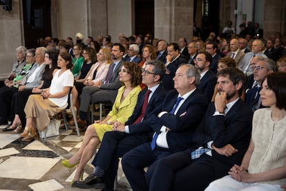 Los ministros Félix Bolaños, María Jesús Montero, Jordi Hereu, Ernest Urtasun y Diana Morant asisten a la toma de posesión de Salvador Illa.