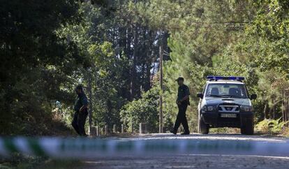 Civil Guard agents guard the site where the 12-year-old girl's body was found on Sunday.
