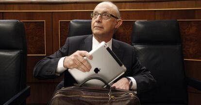 Cristóbal Montoro, ministro de Hacienda.