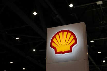 Logo de la petrolera Shell, compradora de Pavilion Energy. REUTERS/Denis Balibouse//File Photo