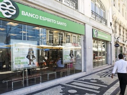 Una sucursal del banco Banco Espirito Santo en Lisboa. 