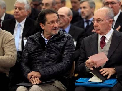 El expresidente de Bankia Rodrigo Rato (d) junto al exconsejero de Caja Madrid Jos&eacute; Antonio Moral Sant&iacute;n 