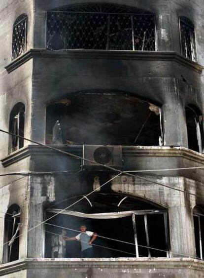 La casa de un líder de Al Fatah tras un ataque por milicianos de Hamás en Jabaliya (norte de la franja de Gaza).