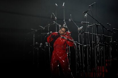  El músico y cantante Agoney, durante su actuación en la primera semifinal del Benidorm Fest 2023. 