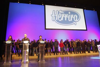 Presentación en San Sebastián de la nueva plataforma <i>abertzale</i> Herrira para acercar a presos.