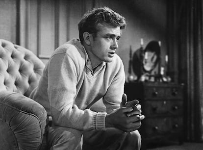 James Dean como Cal Trask en 'Al este del Edén'.