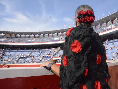 La plaza de toros de Bilbao en tarde de feria.