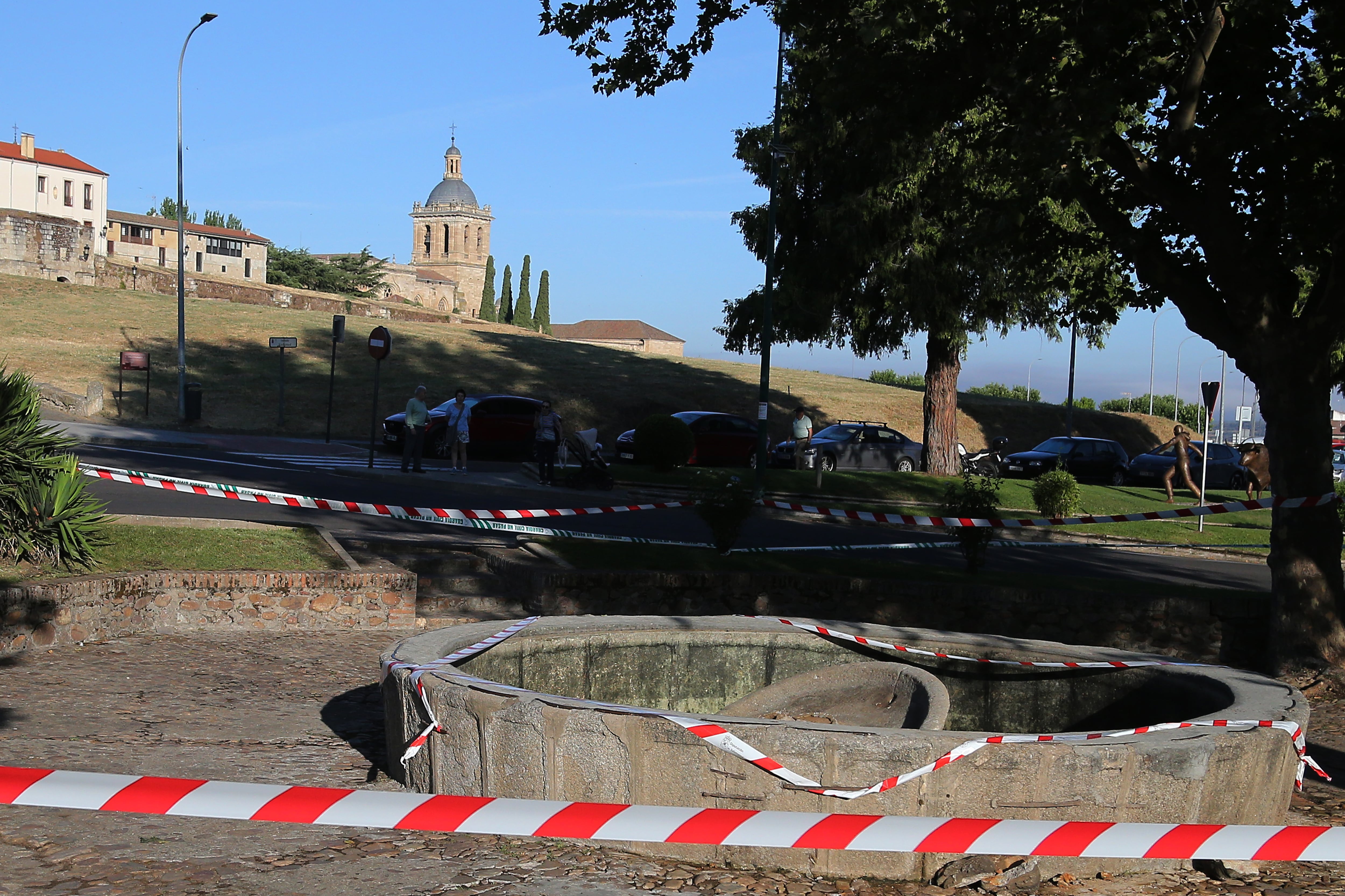 Muere un menor de 13 años en las celebraciones del Mundial en Ciudad Rodrigo (Salamanca) por el derrumbe de una fuente