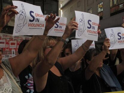 Sordas sin violencia en la marcha de Ni Una Menos.