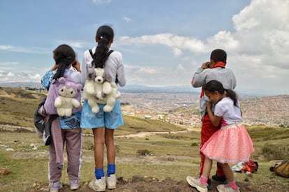 Los ni?os guardianes de las monta?as de Soacha, al sur de Bogot, Colombia