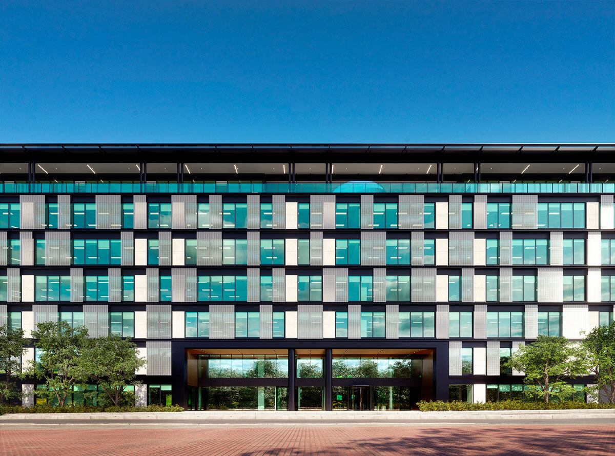 ABB comprará empresas relacionadas con la transición energética