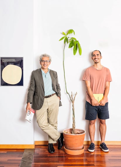 Joaquim y Álvaro Palau en la sede de Arpa en Barcelona. A veces, dicen, no se sonríen.